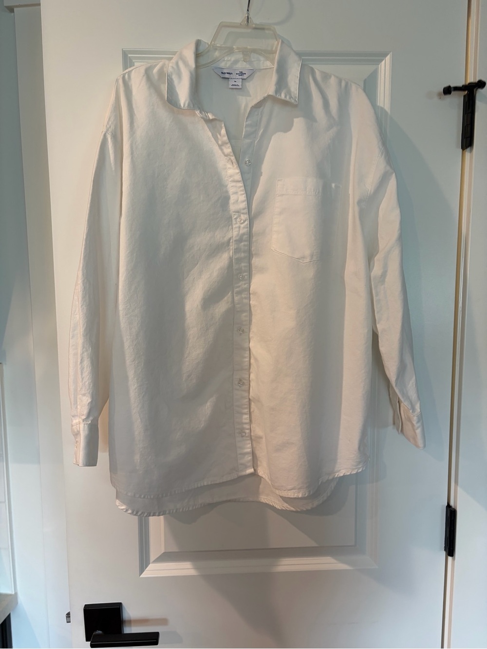 Old Navy White Button-Up Shirt - Classic Collared Top